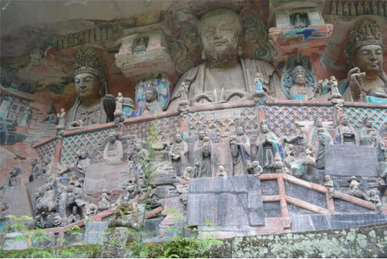 （大足石刻西方净土变造像实景）