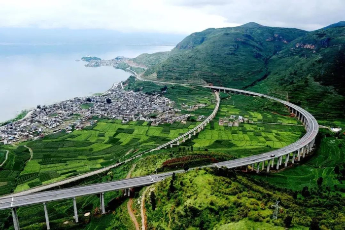 “最美高速公路”大丽高速 交投供图