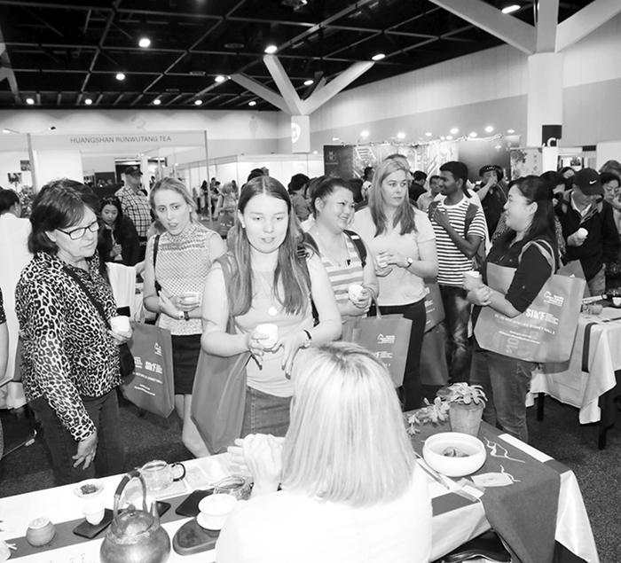茶博会走进澳大利亚，中国茶受外国友人欢迎。