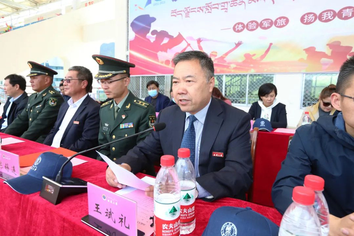 西藏大学党委常委、副校长王斌礼发表讲话（校党委宣传部   杜兆军摄）