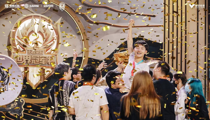 QG战队斩获2021王者荣耀世界冠军杯总冠军。本文图片均为普陀区文旅局供图