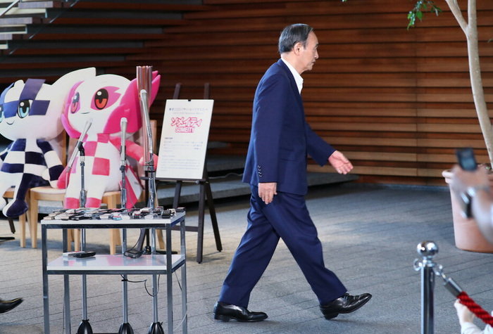 9月3日，日本首相菅义伟宣布放弃自民党总裁选举后离开。图自时事通信社