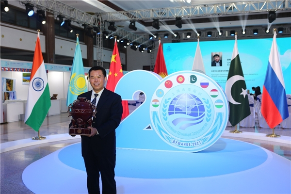 中国钧瓷国礼创作大师高丙建