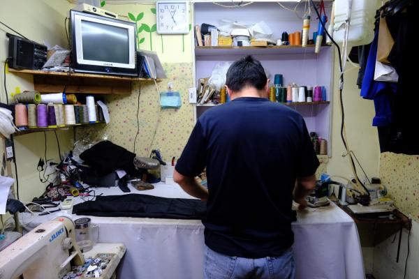 ▲“美美改衣”店主赵建新