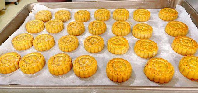 西南医科大学附属医院特推的中药馅月饼。