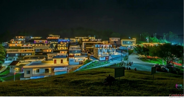 马山县林圩镇大塘村上坛远屯的璀璨夜景。