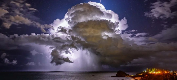 ©WMO图片/WillEades|澳大利亚某地的气象奇观