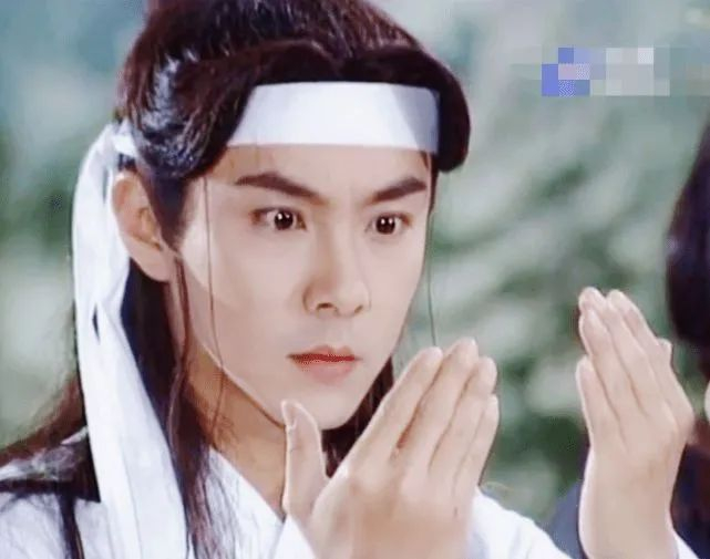 ▲电视剧《江湖小子》中的张卫健，也是眉清目秀。来源/电视剧《江湖小子》截图