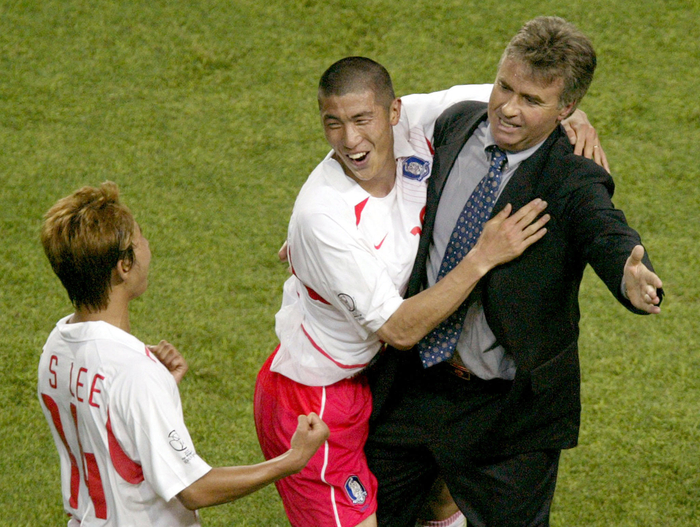 希丁克率领韩国队闯入世界杯四强。