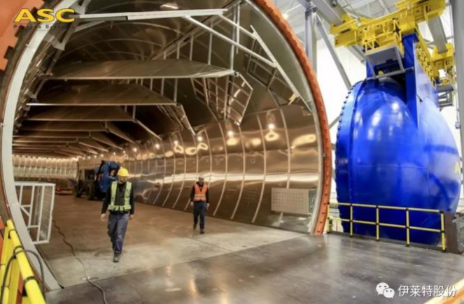 橙色部位和右侧的罐门可以看到明显的齿状