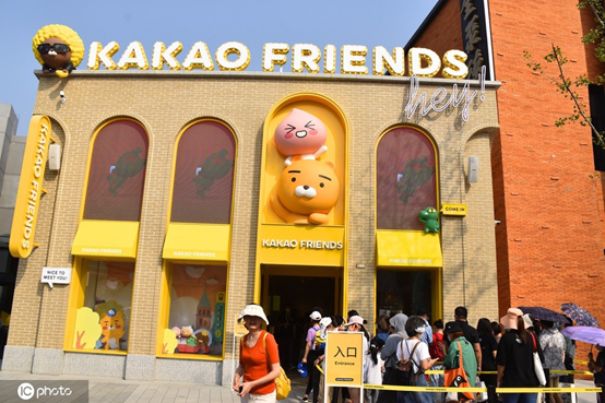 （图：2021年9月11日，北京环球影城正在进行内部压力测试）