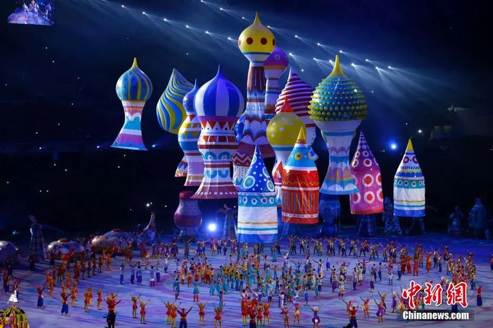 索契冬奥会开幕式。中新社发 富田 摄