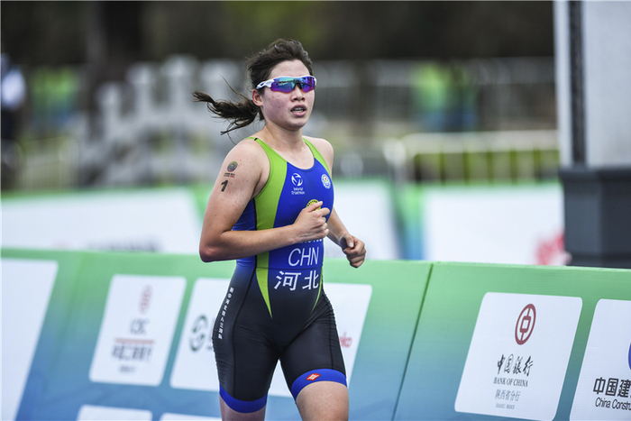 9月17日，河北队选手黄安琪在比赛中，她以2小时03分46秒的总成绩获得冠军。