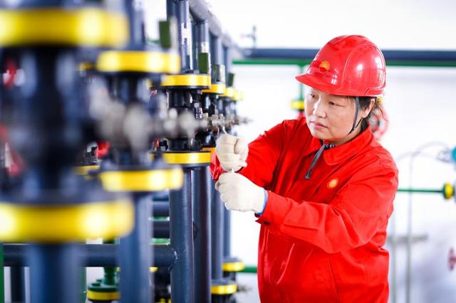 刘丽在工作中。受访者供图