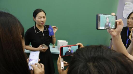 焦点福瑞达副总经理张梦益介绍可以喝的玻尿酸——玻小酸