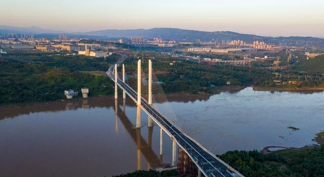 水土嘉陵江大桥 秦廷富 摄