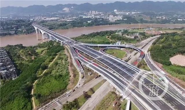 （摄影/甘侠义）