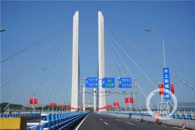 （摄影/甘侠义）