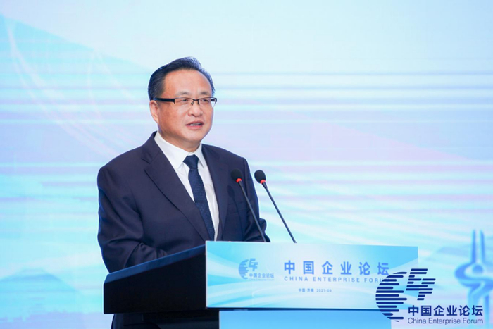 济南市委副书记、市长孙述涛出席论坛并致辞。