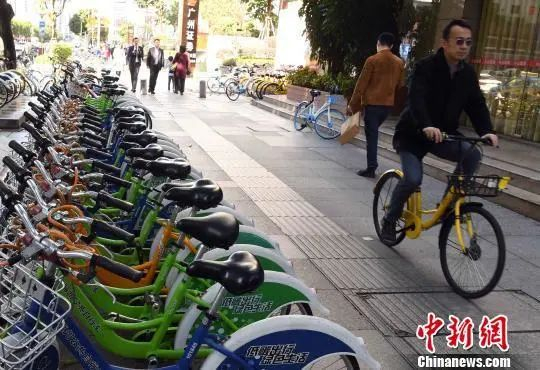 扫码共享单车成为中招被投保的消费场景之一。资料图。