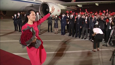 孟晚舟回国后在机场发表感言：信仰如果有颜色一定是中国红