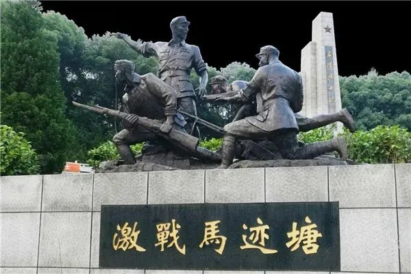 ▲战斗雕像