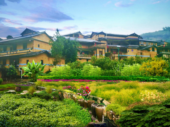 罗平·鲁布革布依风情小镇 云南省发展和改革委员会供图