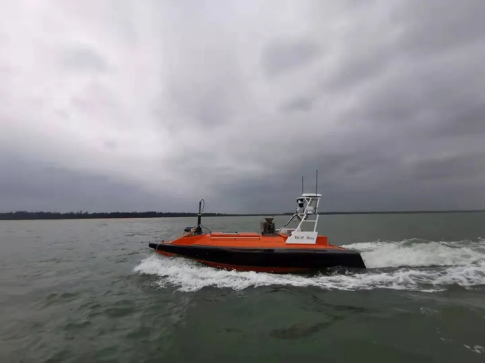 图4 无人艇探测作业