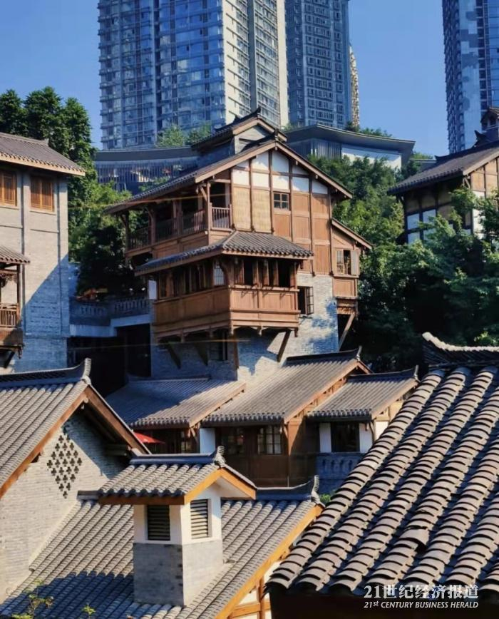 改造后的十八梯 同美欣摄