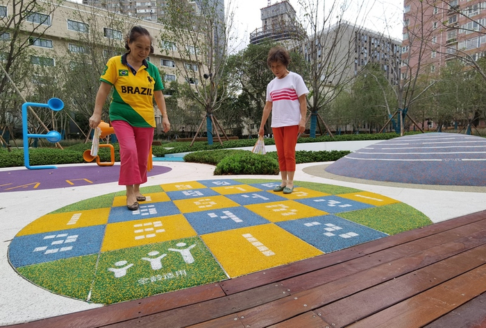 改造后的乐山绿地让周边居民的幸福感激增  陈玺撼 摄