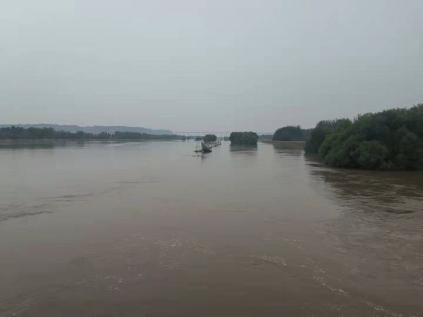 汾河水面 高飞昌/摄