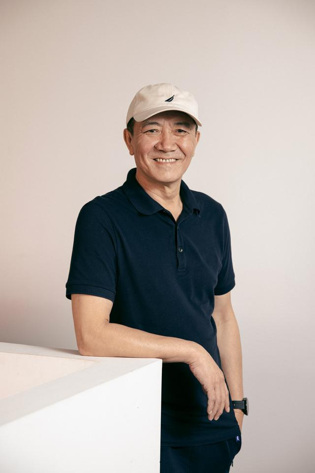 李幼斌说，他是个一点儿都不凶的人。人物摄影/新京报记者 郭延冰