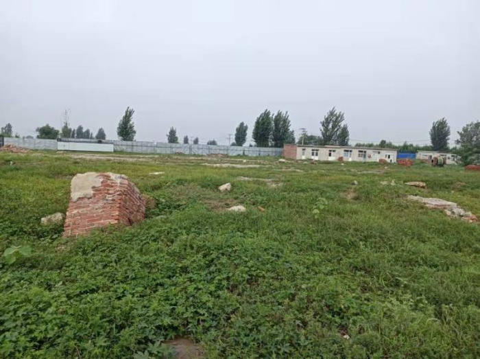 济民地产丽景豪庭项目昔日的“施工现场”。 于丽丽 摄