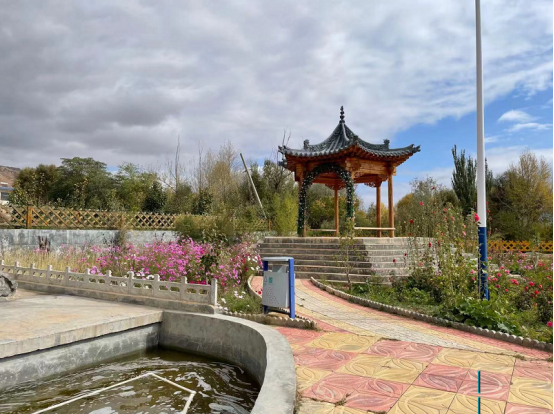二连村风景