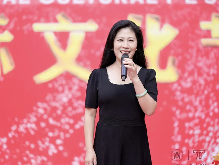 ▲ 国际教育中心主任黄美旭主持开幕式