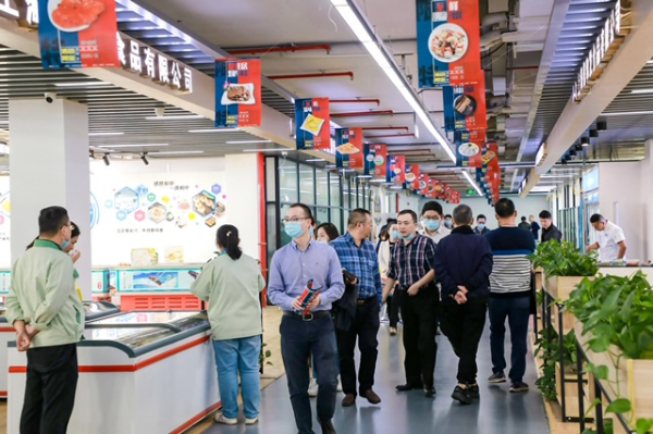 图说：江杨“冻”季食材推荐会在沪开启 采访对象供图（下同）