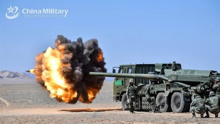 PCL-181车载155毫米加榴炮射击