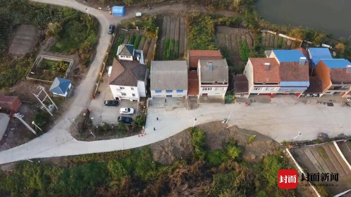  罗汉村案发现场还有侦查人员工作