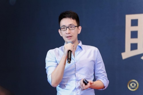 腾讯智慧零售项目总监及宠物行业负责人陈励先生演讲