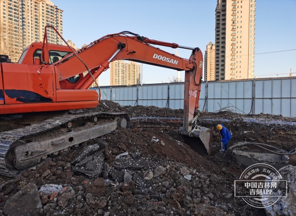 南湖中街施工现场