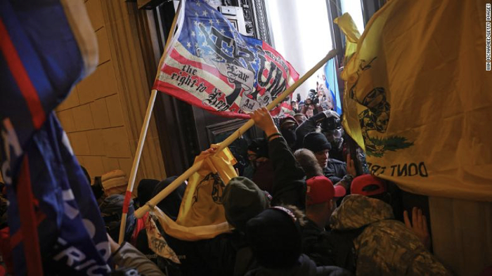 当地时间1月6日，美国国会大厦发生骚乱事件。