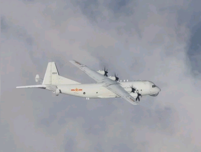 解放军绕台的运-8反潜机