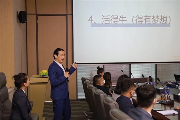 太子物业总经理缪旭林先生太子物业的合作与发展！