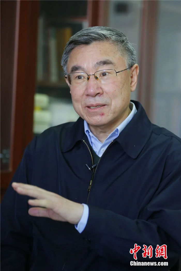 黄友义。中新社记者 王骏 摄