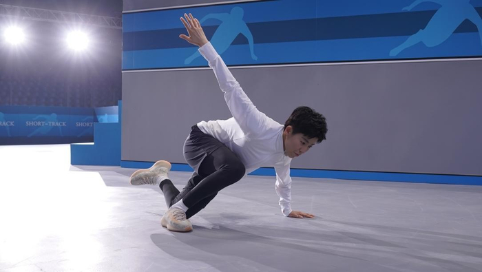 （冠军范可新带来的滑冰基础训练课程）