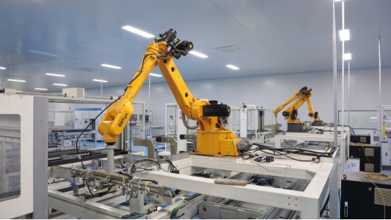 合特光电生产线。