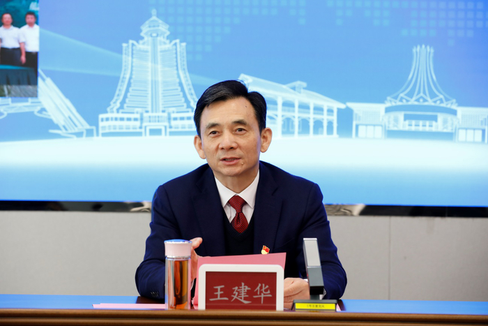 交通运输部珠江航务管理局党组书记、局长王建华作2021年工作报告