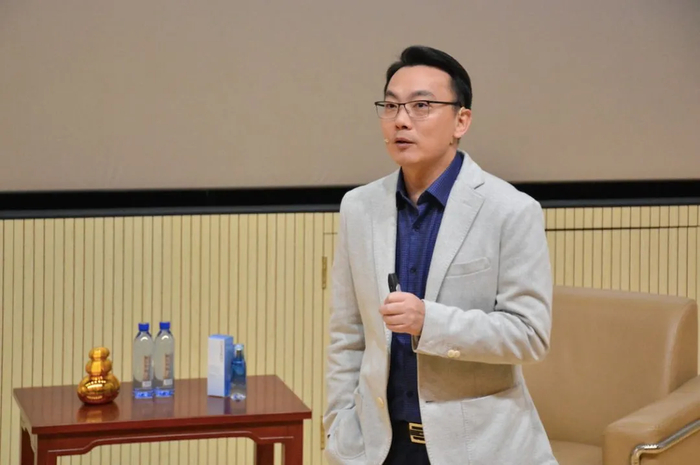 海底捞执行董事、首席战略官周兆呈 图自：中国传媒大学