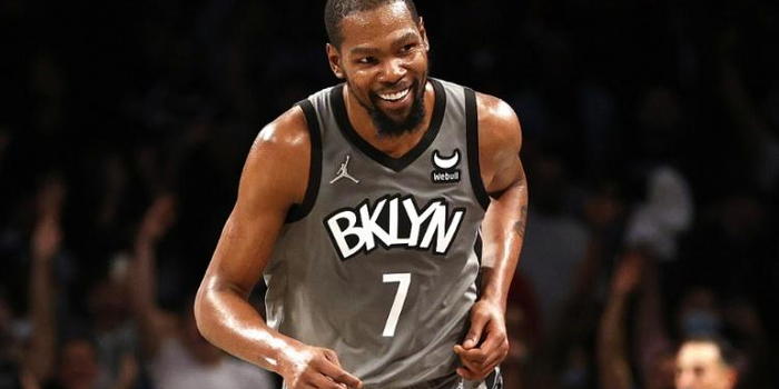 无解中投与关键球演绎超级得分手本色