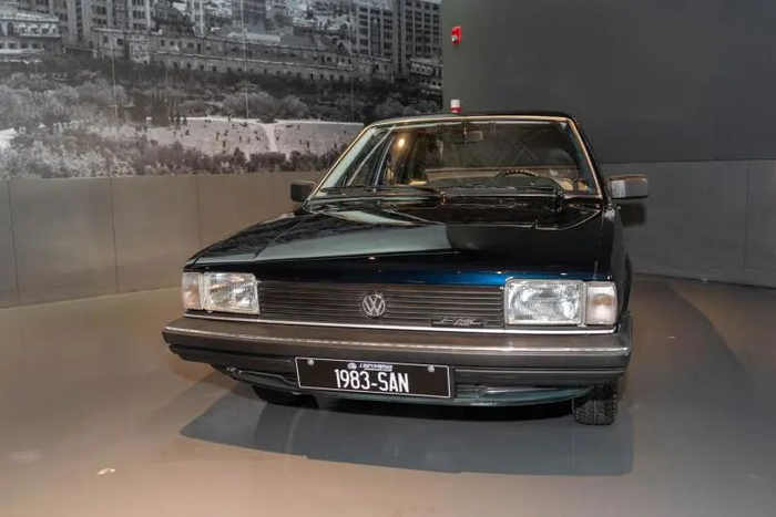 1983年制造的上海大众桑塔纳。（孟雨涵 摄）